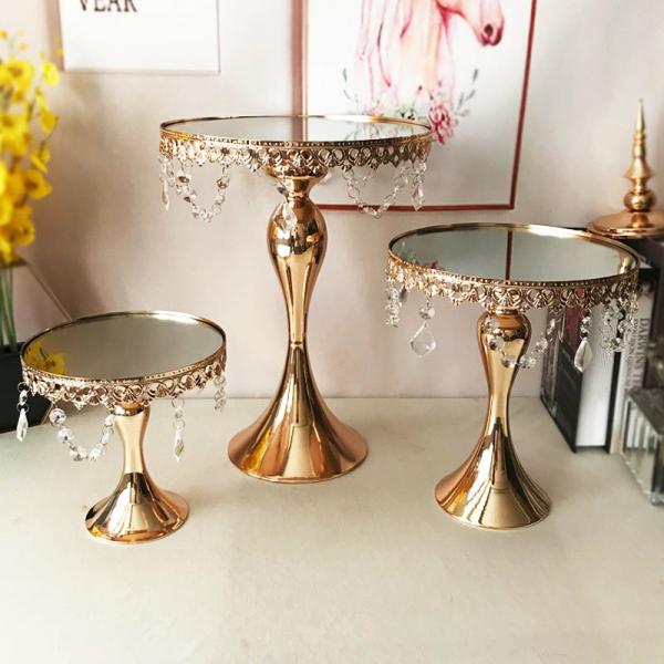 Cake Stands & Centrepiece Platforms | Rose Gold Cake Stands Vintage Beads 3 Piece Set Cake Stands & Centrepiece Platforms Cake Stands & Centrepiece Platforms